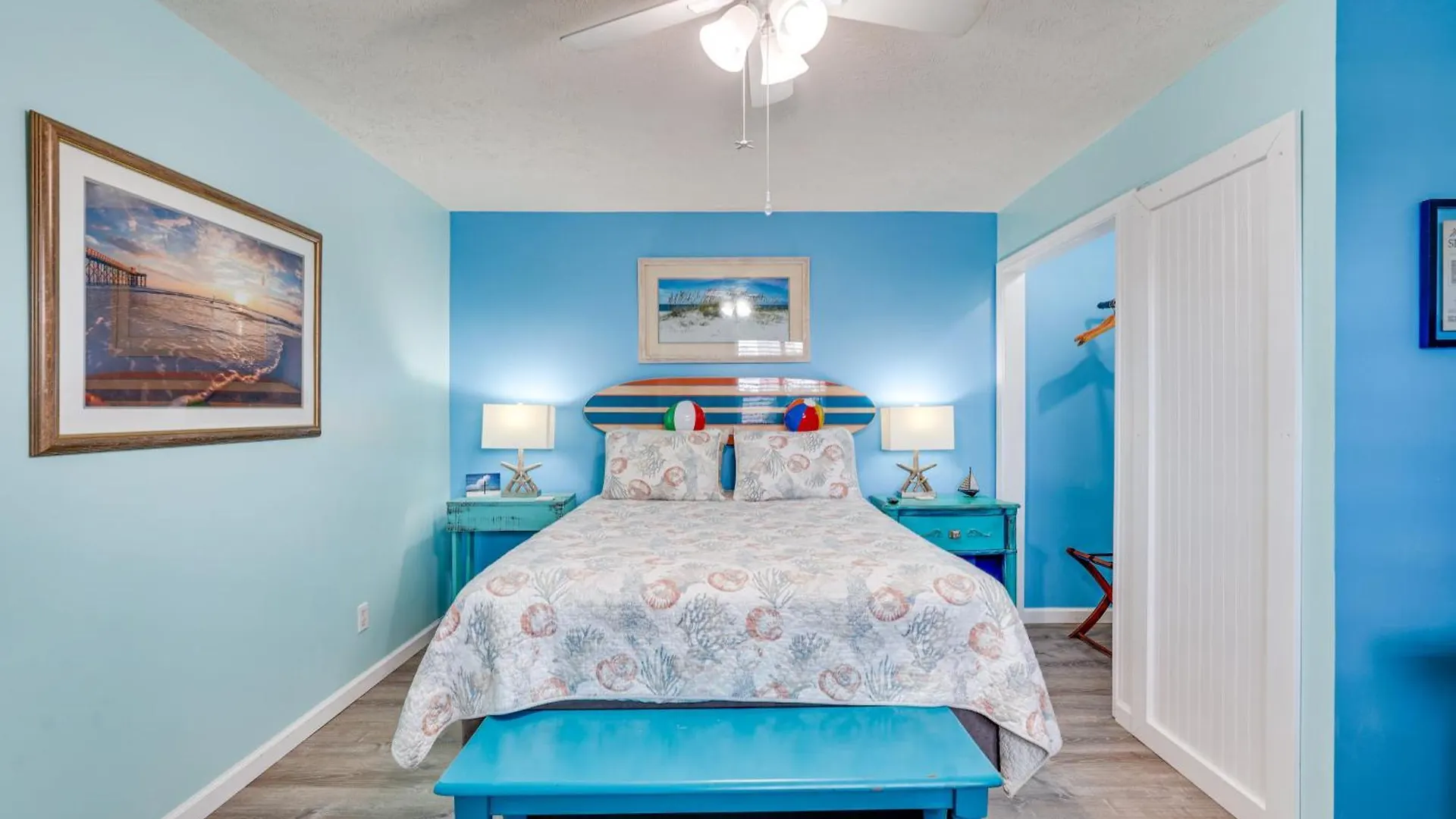 Pcb Apt With Balcony And Gulf Views Walk To Beach Panama City Beach USA